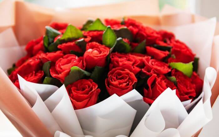 Buque-de-rosas-vermelhas.